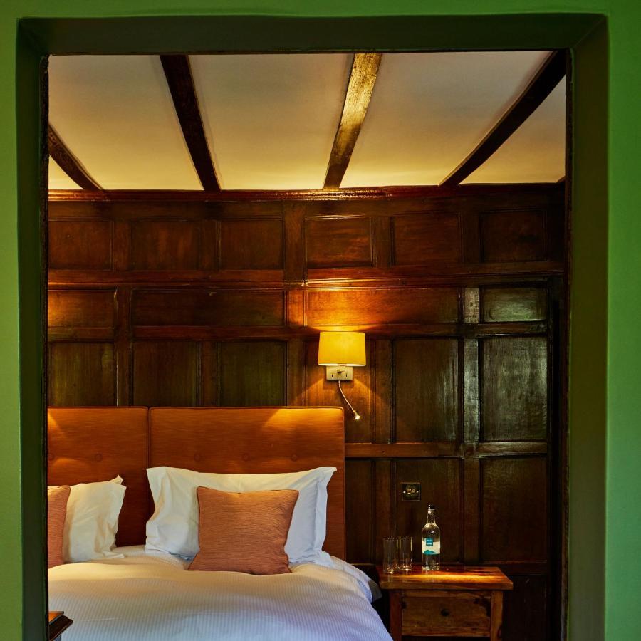 Ockenden Manor Hotel&Spa Cuckfield Buitenkant foto