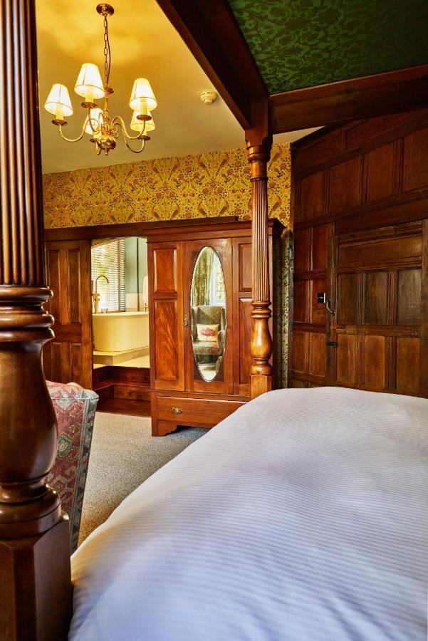 Ockenden Manor Hotel&Spa Cuckfield Buitenkant foto