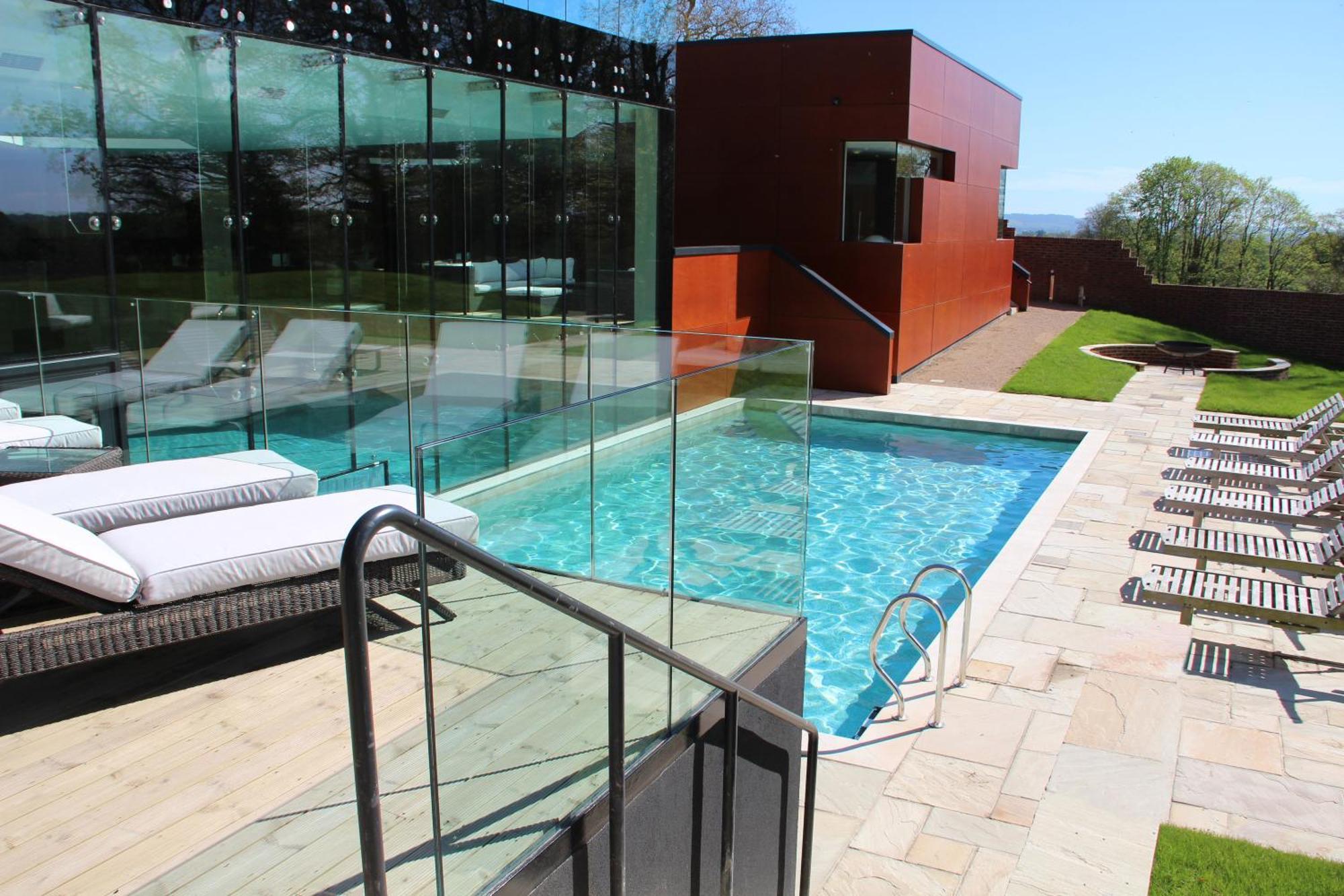Ockenden Manor Hotel&Spa Cuckfield Buitenkant foto