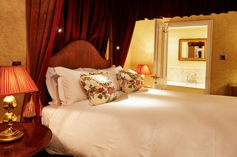 Ockenden Manor Hotel&Spa Cuckfield Buitenkant foto